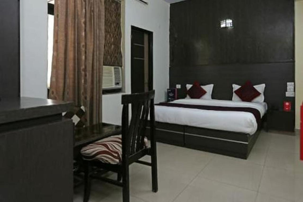 Hotel Inn נוידה מראה חיצוני תמונה