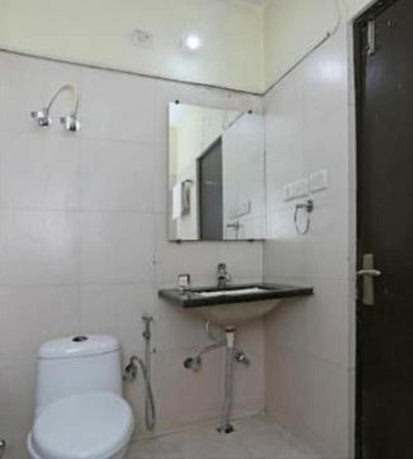 Hotel Inn נוידה מראה חיצוני תמונה